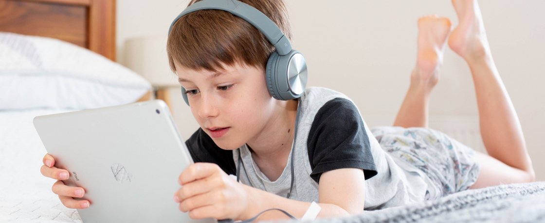 E-Parentalité : comment accompagner vos enfants sur les écrans ?